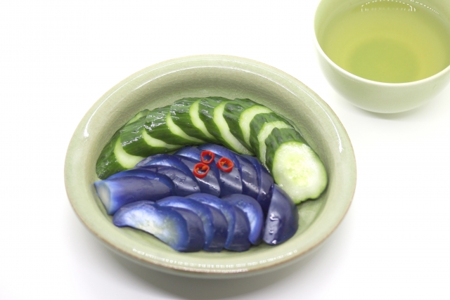 【簡単】野菜が余ったら…一人暮らしは漬物にするべきでしょ