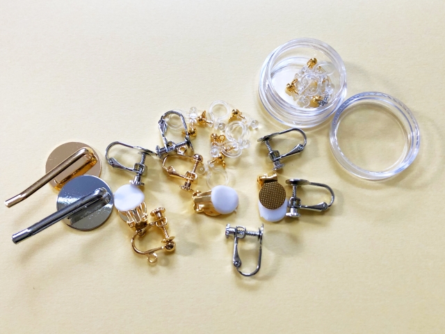 ハンドメイド作品のピアス